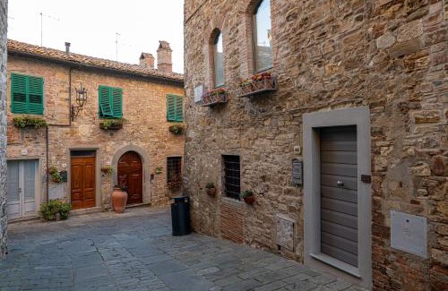 San Donato in Poggio Apartment | old medieval apartment