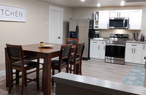 Florence Condo | Old Town Florence getaway, walking distance to shops and restaurants.