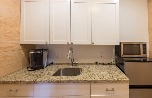 Uptown - Upper Duval House | Old Town Retreat near Upper Duval St