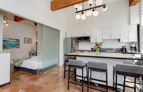 Downtown Victoria Condo | Old Town Retreat-your artful escape in Victoria's historic Old Town by Victoria Prime!