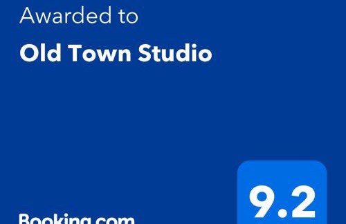 Brasov City Centre Apartment | Old Town Studio