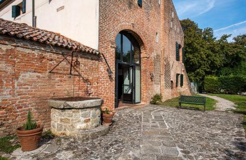 San Pietro Viminario Villa | Old Well Country mansion 3200SquareFeet