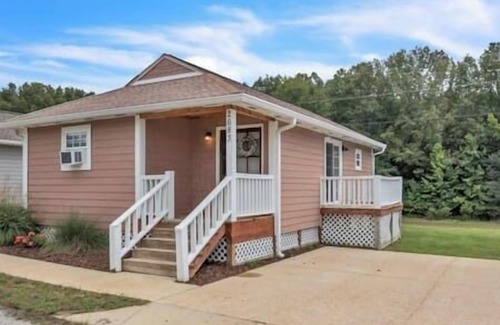 Starkville House | Old West Point Rd Cottage 2