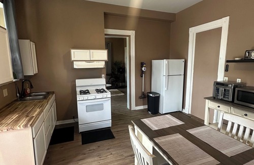 Westwood Apartment | “Oldie but Goodie”