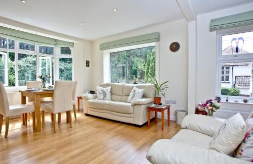 Paignton Apartment | Oldway Apartment