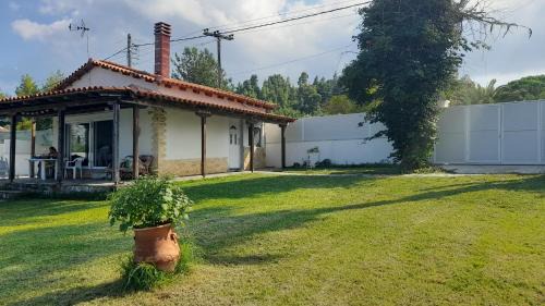 Kriopigi House | Olga Studio House in front of the beach