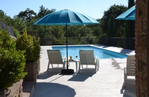 Castiglione della Valle Apartment | Oliva Apartment with solar heated pool set in the Umbrian countryside