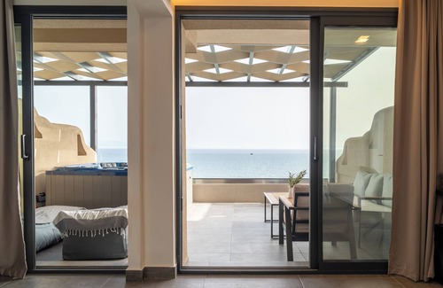 Plomari Hotel | Olive Green Studios and Apartments