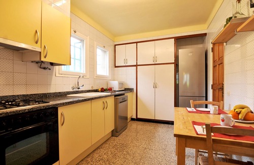 L'Escala House | OLIVES: House with pool near Cala Montgó for 12 people