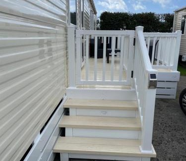 Dinas Other | Olivia Ann