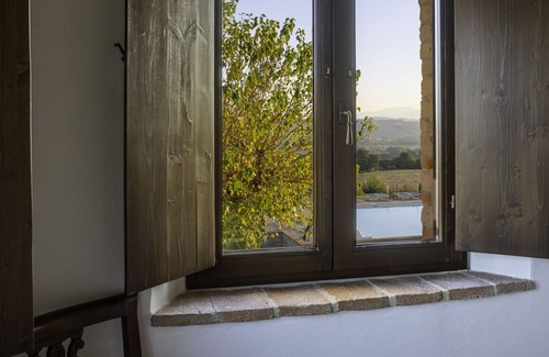 Santa Maria Nuova Villa | OLIVO apartment, 180 sqm, with private porch and shared swimming pool.