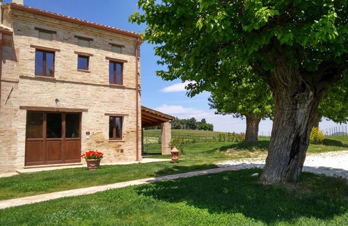 Santa Maria Nuova Villa | OLIVO apartment, 180 sqm, with private porch and shared swimming pool.