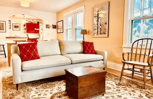 Bozeman House | Ollie's House: Cozy Home, A Walk Away from Downtown/MSU