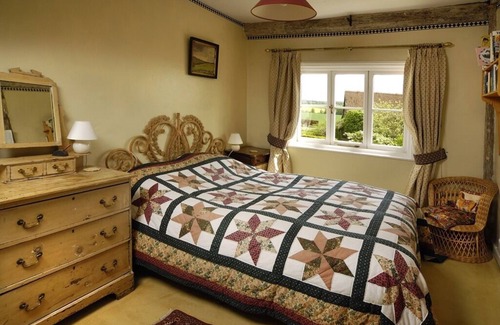 Toppesfield Bed & Breakfast | Ollivers Farm B&B