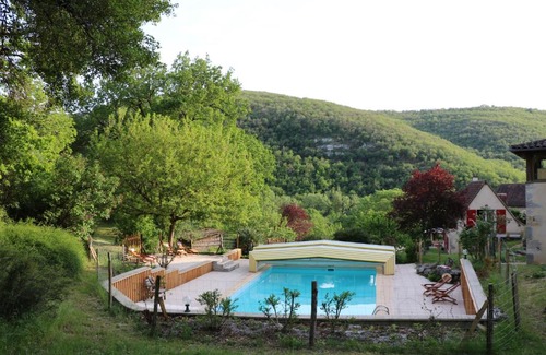 Espagnac-Sainte-Eulalie Bed & Breakfast | Oltarcie - Maison d'hôte avec piscine
