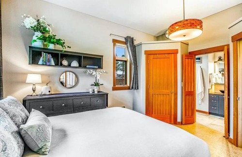 Sequim Villa | Olympic Discovery Cottage