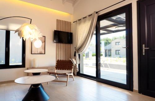 Olymbiaki Akti Villa | Olympus Seaside Luxury Pool Villas