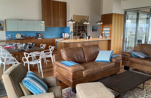 Omaha House | Omaha Beachfront