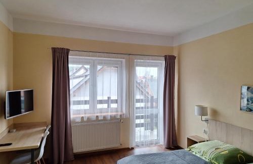 Jantar Bed & Breakfast | Omega Jantar