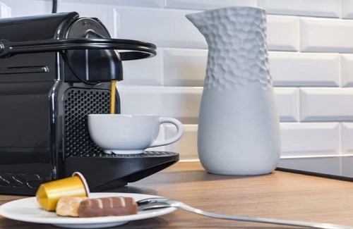 Gaillon Apartment | On banks of Seine & minutes to Palais Royal-stone's throw to the Louvre museum