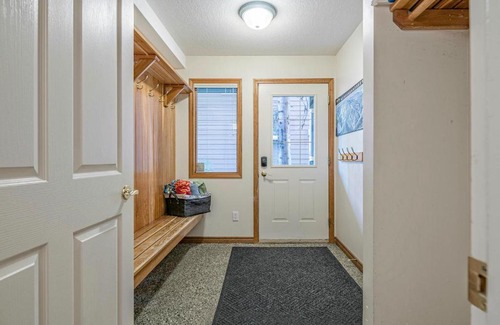 Silver Star Mountain Apartment | On Brewer's Pond - 2 Bed / 2 Bath Condo