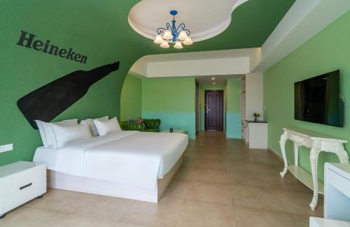 Longwen District Hotel | On the Road Boutique Hotel