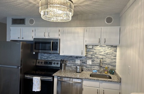 Garden City Condo | On the Sand Oceanfront Condo Renovated June 2023! Direct Oceanview, Close to All