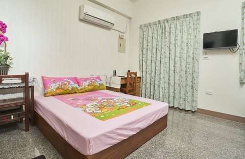 Dongshan House | On The Side of The Water