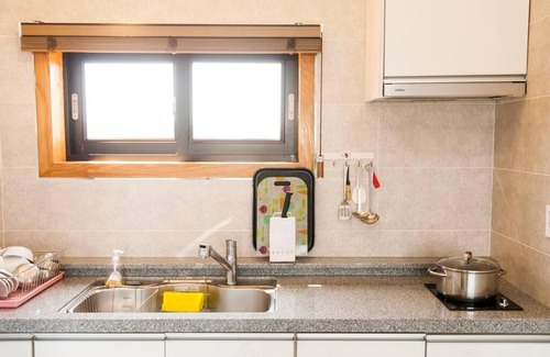 Seongsan House | On The Stone Pension #2