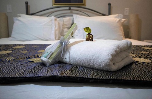 Beacon Bay Bed & Breakfast | On The Summit Lodge