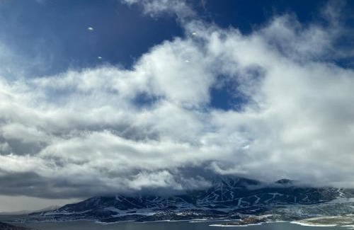 Hideout House | On Top of the Mountains - Full Townhome