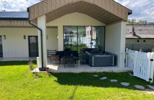 Bran Villa | On Top Villa