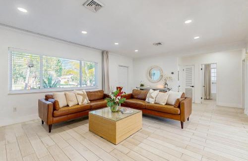 Santa Barbara Estates House | Once Upon a Beach Time