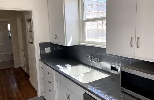 Clarkdale House | One Bed Cottage Near Culver City