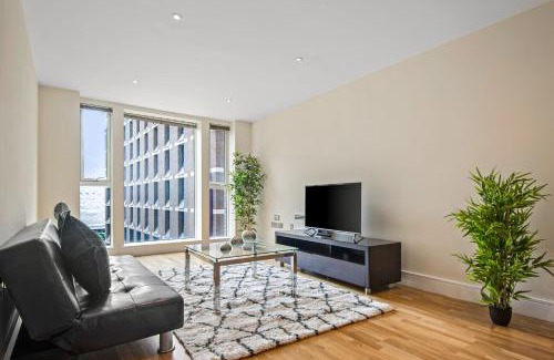 Cathedrals Apartment | One Bed Serviced Apartment near South Bank by MySquare