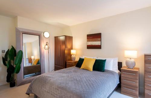 Cathedrals Apartment | One Bed Serviced Apartment near South Bank by MySquare