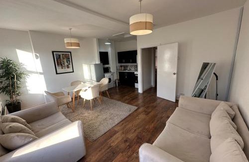 Westbourne Apartment | One bed Victorian - Sleeps 4 -10 Min Walk to Paddington