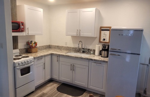 Peninsula Village Cabin | ONE BEDROOM/ONE BATH ON BIG COVE!