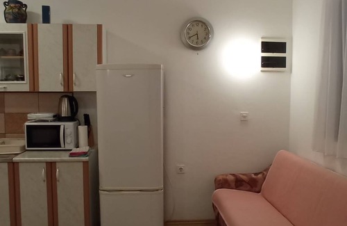 Rovanjska Apartment | One bedroom apartment with terrace and sea view Rovanjska, Paklenica (A-23758-a)
