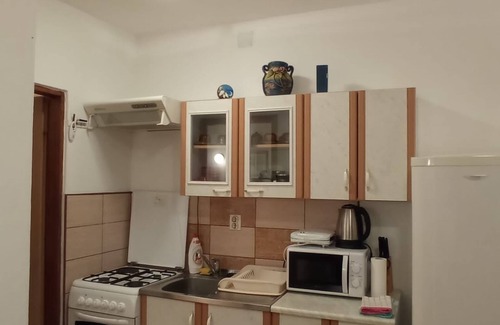 Rovanjska Apartment | One bedroom apartment with terrace and sea view Rovanjska, Paklenica (A-23758-a)
