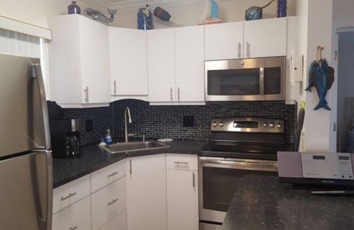Hillsboro Beach Apartment | One Bedroom Apartment #111