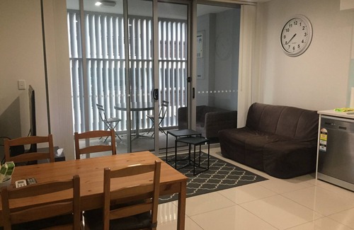 Parramatta Apartment | One Bedroom Apartment Opposite Parramatta Westfield