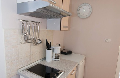 Punta Kriza Apartment | One bedroom apartment with terrace Punta križa, Cres (A-8082-b)