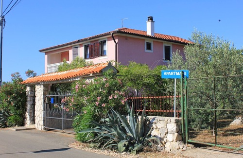 Punta Kriza Apartment | One bedroom apartment with balcony and sea view Punta križa, Cres (A-383-a)