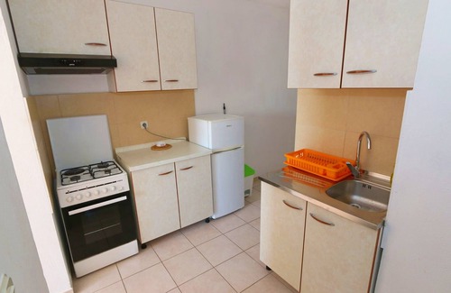 Kustici Apartment | One bedroom apartment near beach Kustići, Pag (A-4086-c)