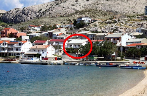 Metajna Apartment | One bedroom apartment with terrace and sea view Metajna, Pag (A-6498-d)