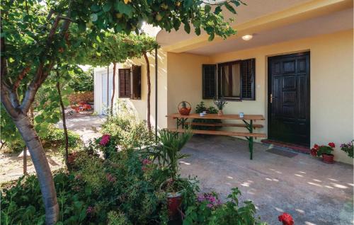 Maslenica Apartment | One-Bedroom Apartment In Maslenica