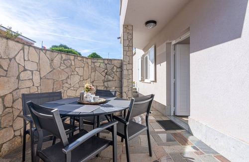 Medulin Apartment | One bedroom apartment with terrace Medulin (A-2274-d)