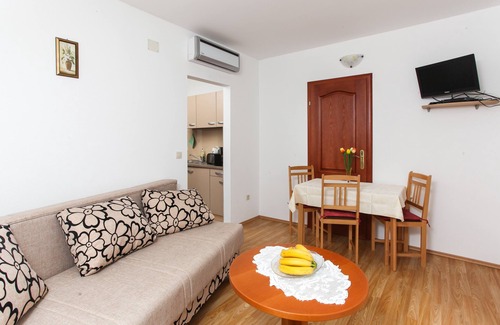 Lopud Island Apartment | One bedroom apartment with balcony and sea view Lopud, Elafiti (A-12910-c)