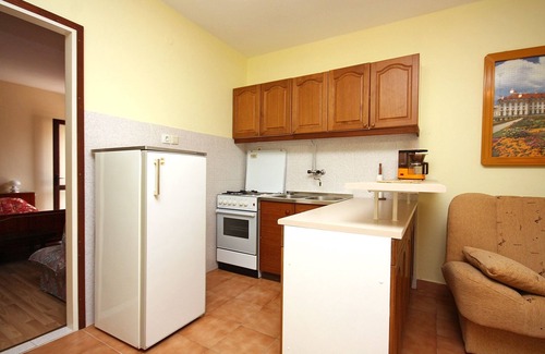 Suha Punta Apartment | One bedroom apartment with terrace and sea view Kampor, Rab (A-5000-b)